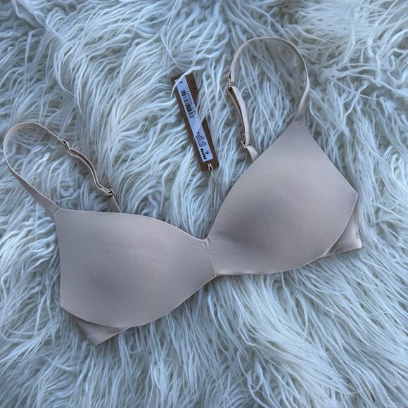 Skims Wireless Form Pushup Plunge Bra Sand Size 32A - Picture 2 of 6